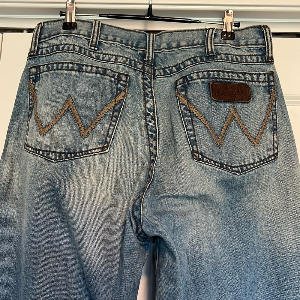 Men’s Wrangler slim boot : 34x34